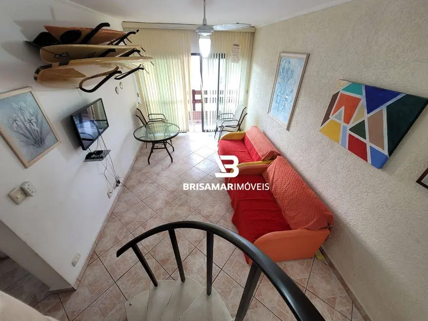 Foto 8 de Cobertura com 2 quartos à venda e para alugar, 110m2 em Jardim Las Palmas, Guaruja - SP