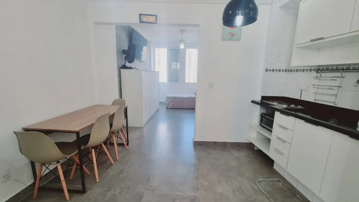Foto 1 de Kitnet com 1 quarto à venda, 28m2 em Guaruja - SP