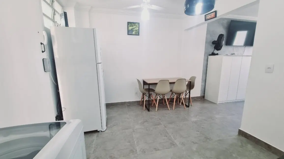 Kitnet com 1 quarto à venda, 28m2 em Guaruja - SP - imagem 6 Foto 6 de Kitnet com 1 quarto à venda, 28m2 em Guaruja - SP