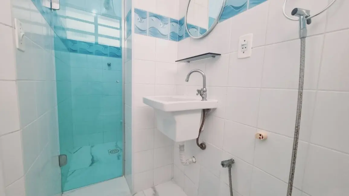 Kitnet com 1 quarto à venda, 28m2 em Guaruja - SP - imagem 8 Foto 8 de Kitnet com 1 quarto à venda, 28m2 em Guaruja - SP