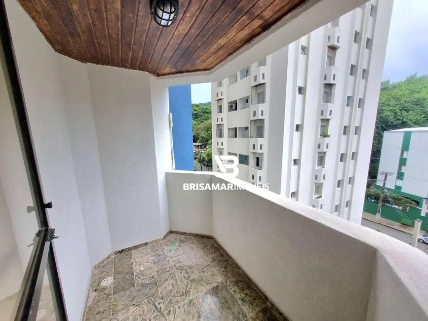 Foto 4 de Apartamento com 2 quartos à venda, 75m2 em Jardim Las Palmas, Guaruja - SP
