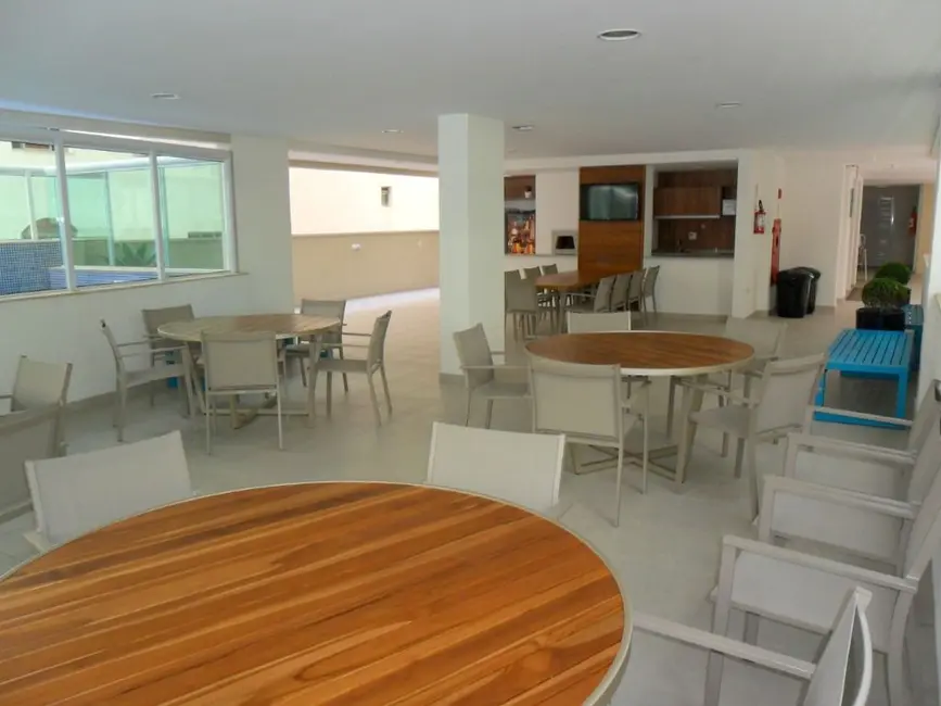 Apartamento com 3 quartos à venda, 197m2 em Guaruja - SP - imagem 6 Foto 6 de Apartamento com 3 quartos à venda, 197m2 em Guaruja - SP