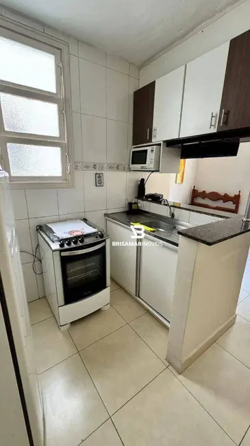 Kitnet com 1 quarto à venda, 29m2 em Barra Funda, Guaruja - SP - imagem 8 Foto 8 de Kitnet com 1 quarto à venda, 29m2 em Barra Funda, Guaruja - SP