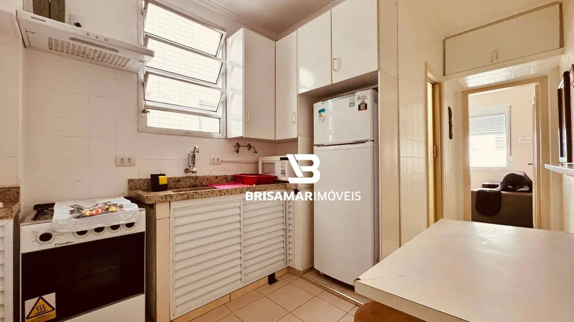 Foto 2 de Kitnet com 1 quarto à venda, 27m2 em Barra Funda, Guaruja - SP