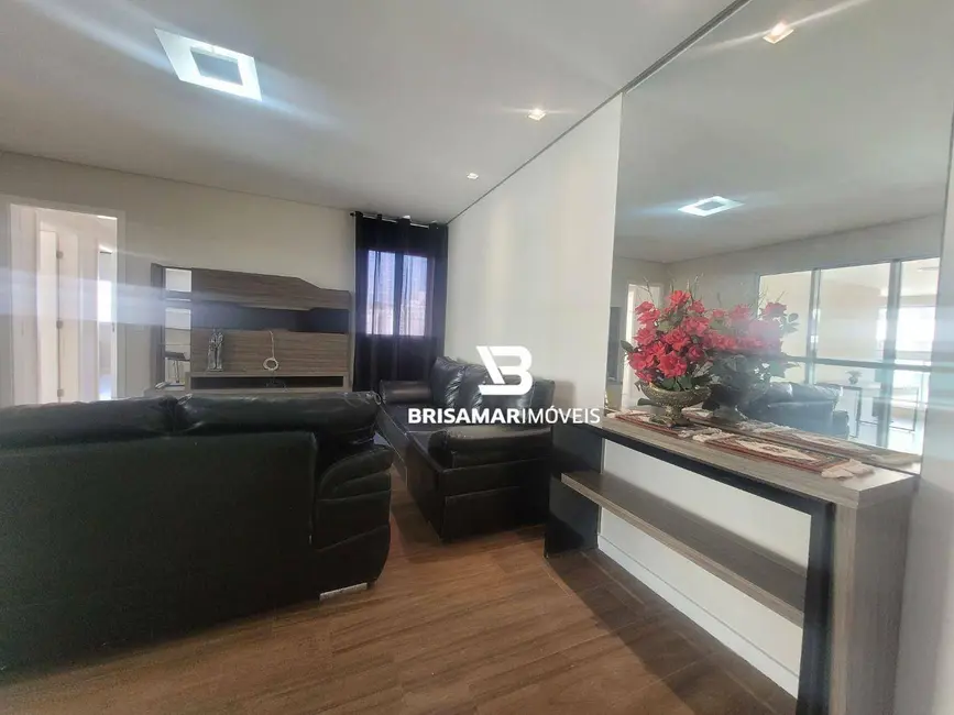 Foto 4 de Apartamento com 3 quartos à venda, 98m2 em Guaruja - SP