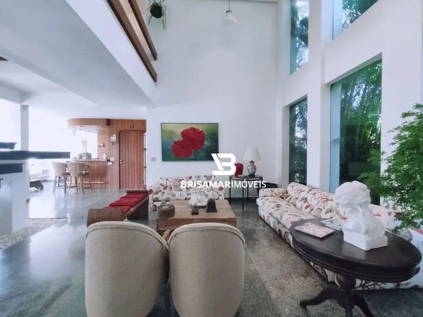 Casa com 4 quartos à venda, 540m2 em Guaruja - SP - imagem 2 Foto 2 de Casa com 4 quartos à venda, 540m2 em Guaruja - SP