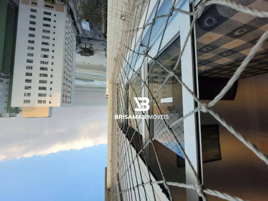 Apartamento com 2 quartos à venda, 110m2 em Barra Funda, Guaruja - SP - imagem 4 Foto 4 de Apartamento com 2 quartos à venda, 110m2 em Barra Funda, Guaruja - SP