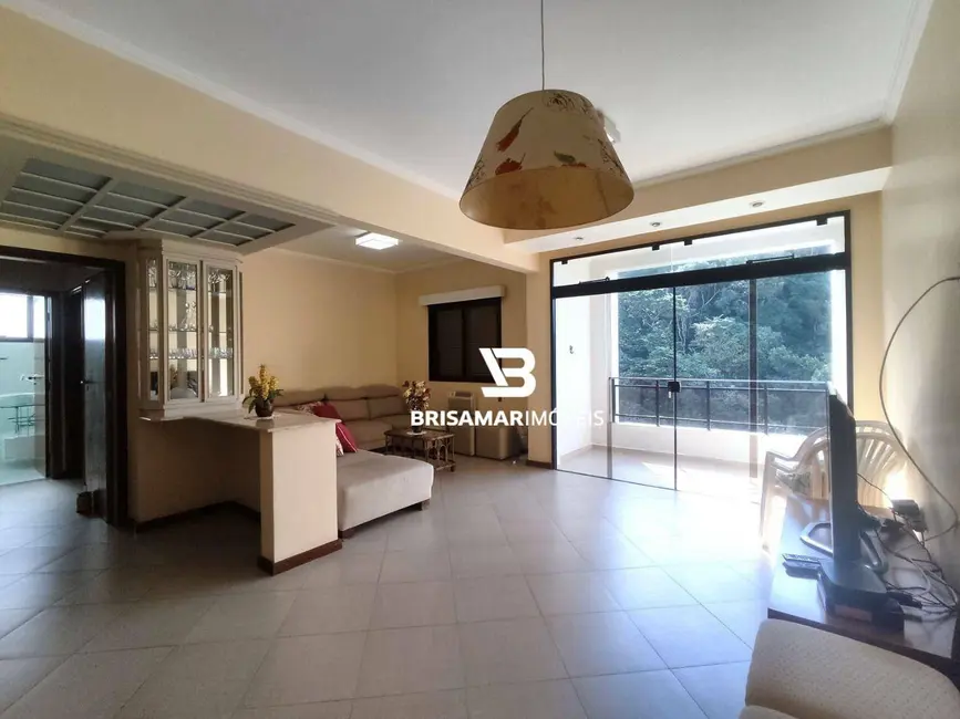 Apartamento com 2 quartos para alugar, 162m2 em Guaruja - SP - imagem 1 Foto 1 de Apartamento com 2 quartos para alugar, 162m2 em Guaruja - SP