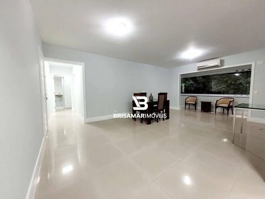 Apartamento com 2 quartos à venda, 127m2 em Barra Funda, Guaruja - SP - imagem 3 Foto 3 de Apartamento com 2 quartos à venda, 127m2 em Barra Funda, Guaruja - SP