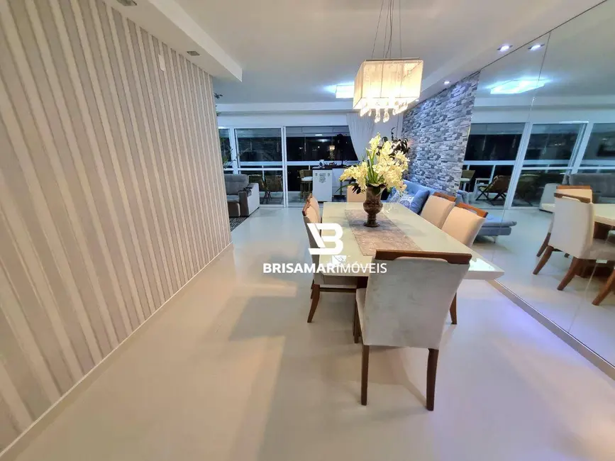 Foto 1 de Apartamento com 3 quartos à venda, 125m2 em Barra Funda, Guaruja - SP