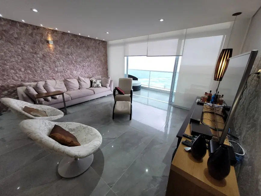 Foto 3 de Apartamento com 3 quartos à venda, 130m2 em Guaruja - SP