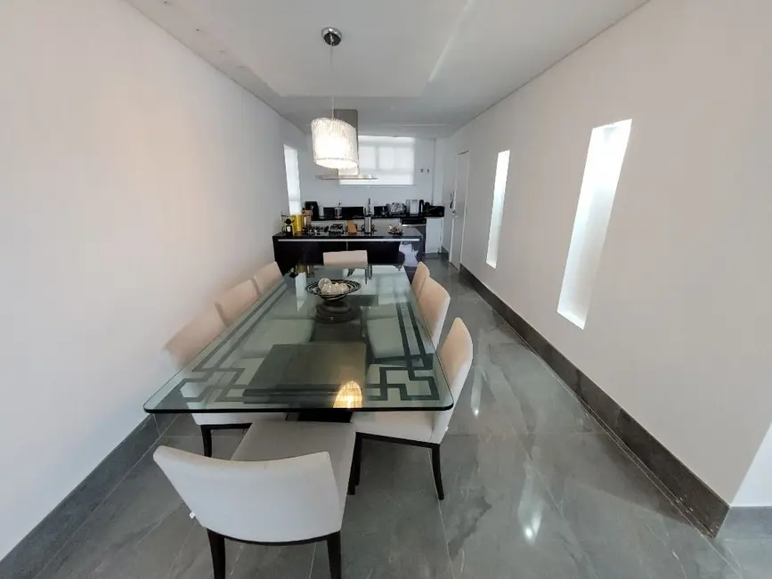 Foto 8 de Apartamento com 3 quartos à venda, 130m2 em Guaruja - SP