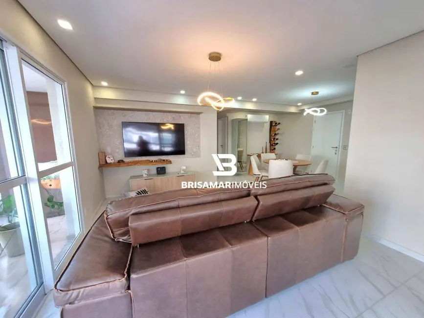 Apartamento com 3 quartos à venda, 142m2 em Barra Funda, Guaruja - SP - imagem 9 Foto 9 de Apartamento com 3 quartos à venda, 142m2 em Barra Funda, Guaruja - SP