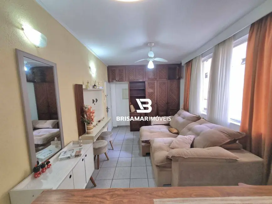 Foto 2 de Apartamento com 1 quarto para alugar, 27m2 em Guaruja - SP