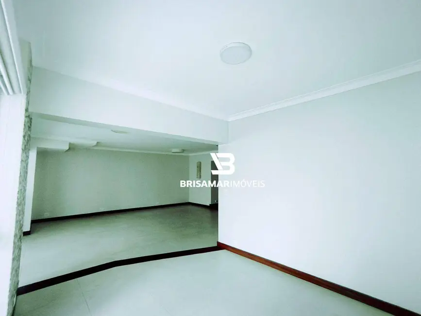 Apartamento com 3 quartos à venda e para alugar, 274m2 em Barra Funda, Guaruja - SP - imagem 6 Foto 6 de Apartamento com 3 quartos à venda e para alugar, 274m2 em Barra Funda, Guaruja - SP