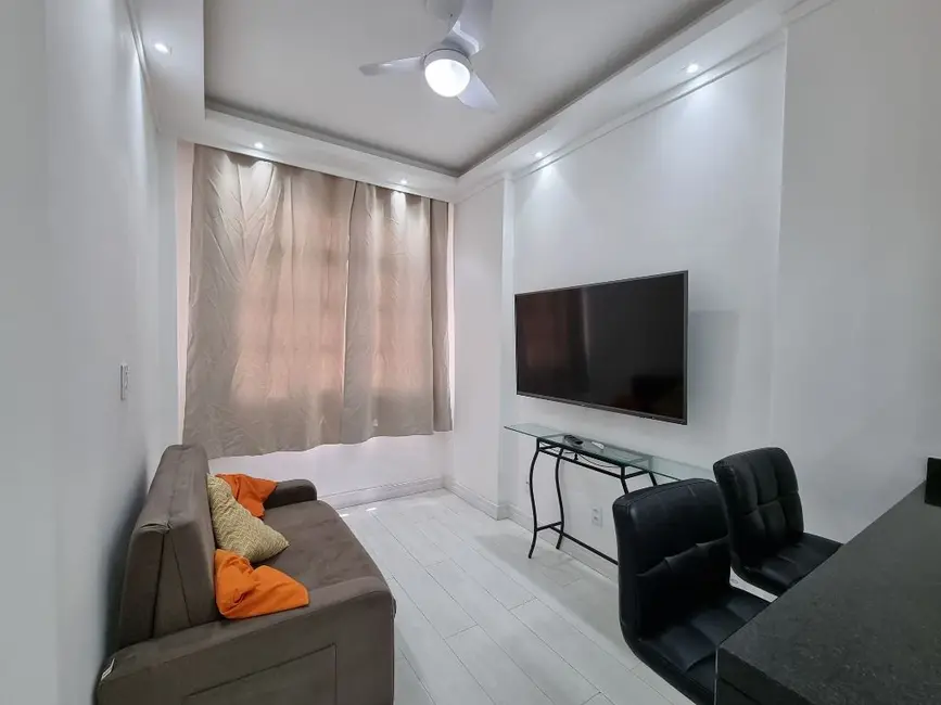 Foto 1 de Apartamento com 1 quarto à venda, 30m2 em Guaruja - SP
