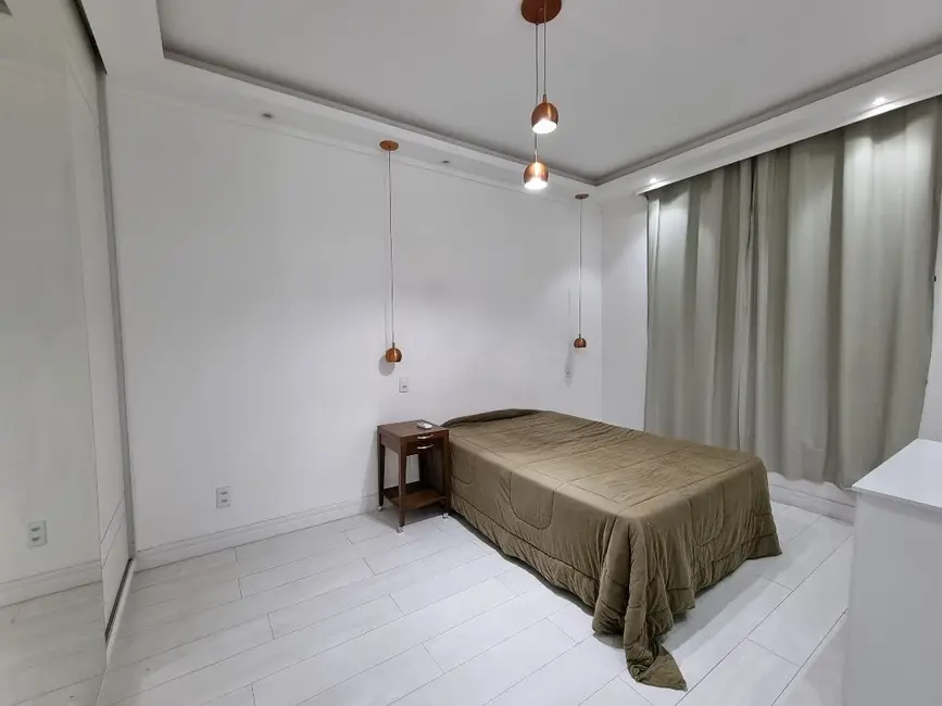 Foto 8 de Apartamento com 1 quarto à venda, 30m2 em Guaruja - SP