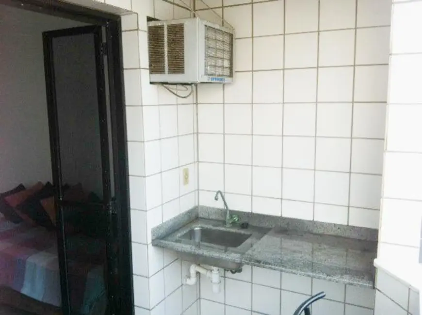 Foto 3 de Apartamento com 2 quartos à venda, 74m2 em Jardim Las Palmas, Guaruja - SP
