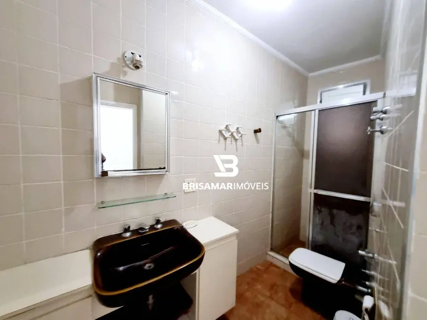 Kitnet com 1 quarto à venda, 30m2 em Guaruja - SP - imagem 8 Foto 8 de Kitnet com 1 quarto à venda, 30m2 em Guaruja - SP