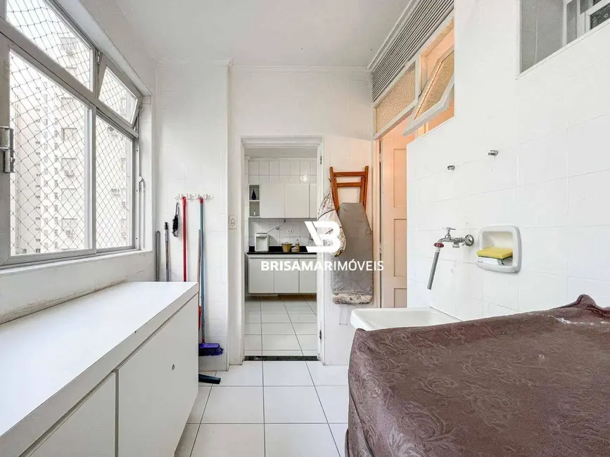 Foto 9 de Apartamento com 3 quartos para alugar, 150m2 em Barra Funda, Guaruja - SP