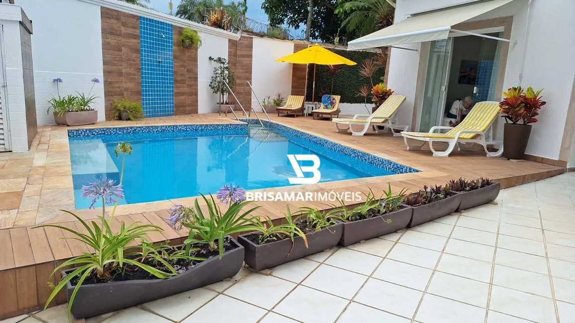 Foto 7 de Casa com 3 quartos à venda, 392m2 em Balneário Praia do Pernambuco, Guaruja - SP