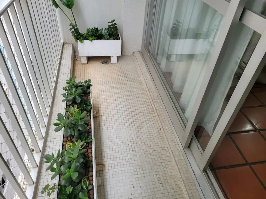 Foto 2 de Apartamento com 2 quartos para alugar, 90m2 em Barra Funda, Guaruja - SP
