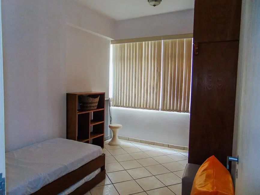 Foto 4 de Apartamento com 1 quarto à venda, 45m2 em Barra Funda, Guaruja - SP