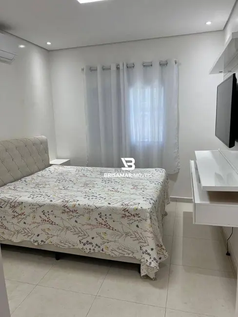 Foto 8 de Sobrado com 2 quartos à venda, 221m2 em Guaruja - SP