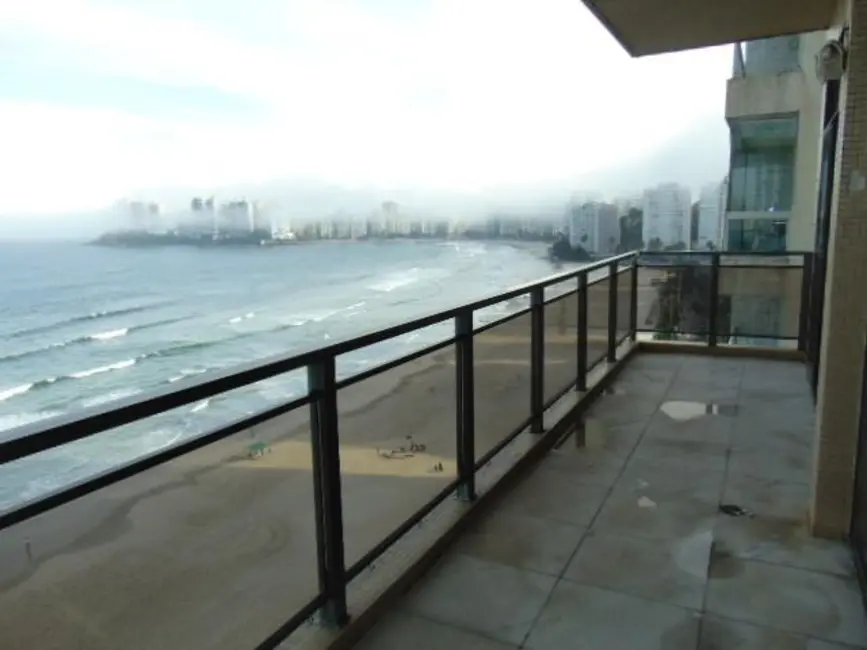 Foto 4 de Apartamento com 3 quartos à venda, 210m2 em Guaruja - SP