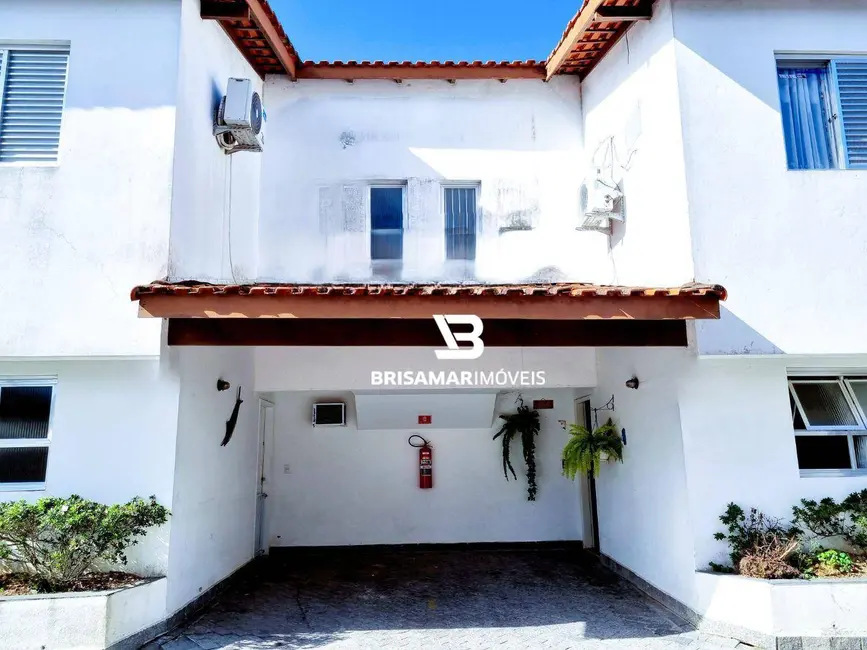 Foto 1 de Sobrado com 2 quartos à venda, 150m2 em Jardim Las Palmas, Guaruja - SP