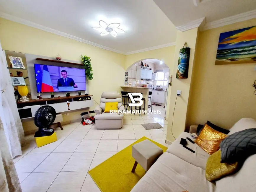 Foto 8 de Sobrado com 2 quartos à venda, 150m2 em Jardim Las Palmas, Guaruja - SP