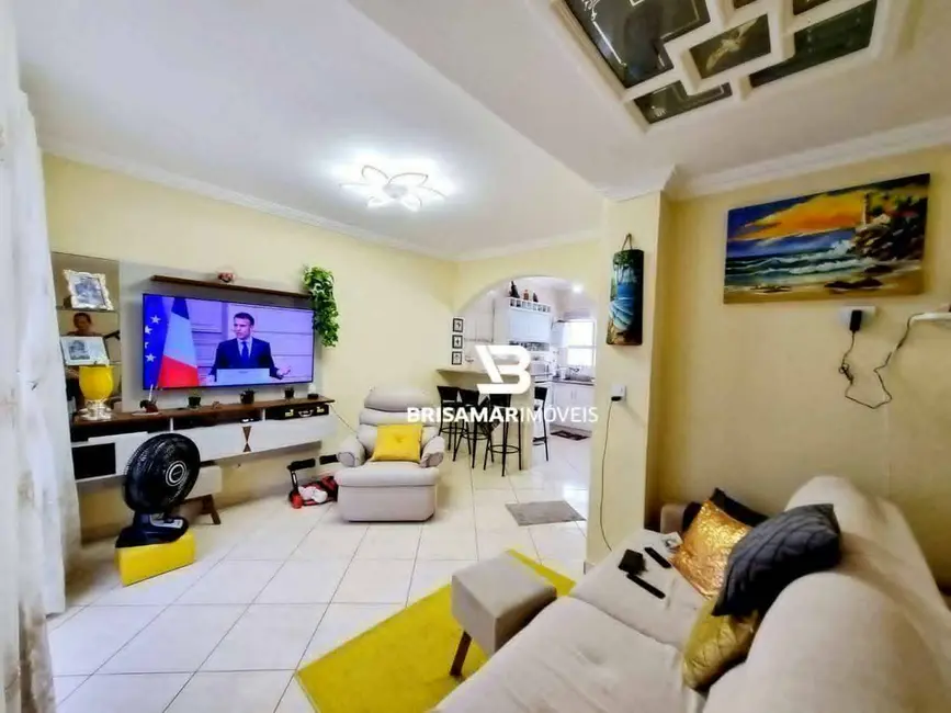 Foto 9 de Sobrado com 2 quartos à venda, 150m2 em Jardim Las Palmas, Guaruja - SP