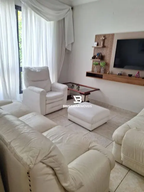 Foto 1 de Apartamento com 2 quartos para alugar, 70m2 em Guaruja - SP