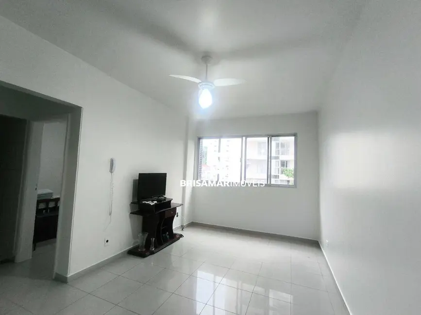 Foto 3 de Apartamento com 1 quarto à venda e para alugar, 57m2 em Guaruja - SP