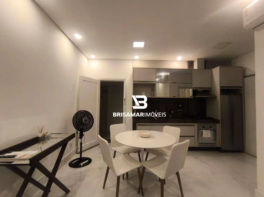 Foto 5 de Apartamento com 1 quarto à venda, 55m2 em Guaruja - SP