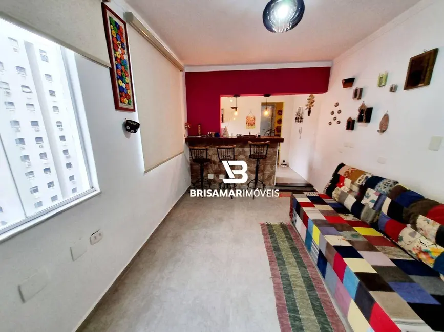 Foto 1 de Kitnet com 1 quarto à venda e para alugar, 30m2 em Guaruja - SP