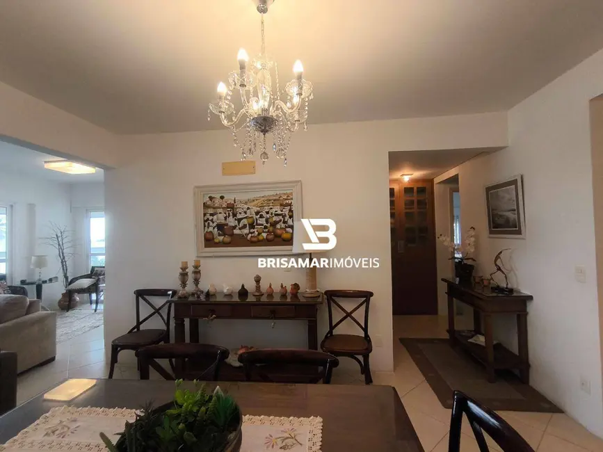Foto 6 de Apartamento com 3 quartos à venda, 247m2 em Guaruja - SP
