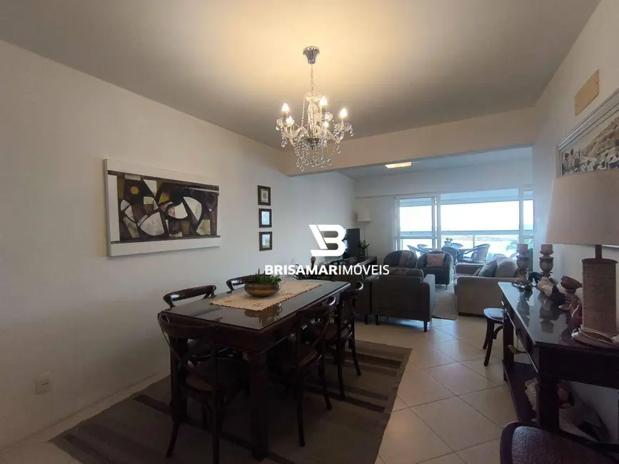 Foto 3 de Apartamento com 3 quartos à venda, 247m2 em Guaruja - SP