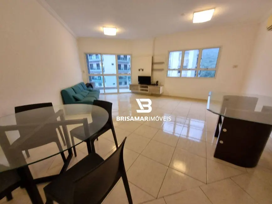 Apartamento com 3 quartos para alugar, 221m2 em Barra Funda, Guaruja - SP - imagem 4 Foto 4 de Apartamento com 3 quartos para alugar, 221m2 em Barra Funda, Guaruja - SP