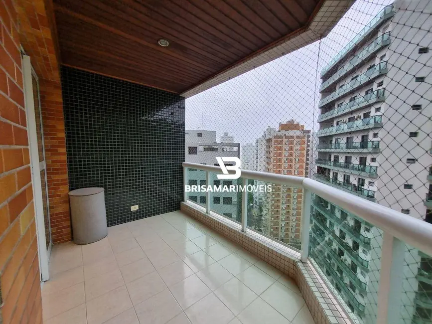 Apartamento com 3 quartos para alugar, 221m2 em Barra Funda, Guaruja - SP - imagem 8 Foto 8 de Apartamento com 3 quartos para alugar, 221m2 em Barra Funda, Guaruja - SP