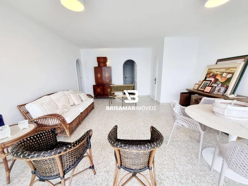 Apartamento com 3 quartos para alugar, 120m2 em Guaruja - SP - imagem 3 Foto 3 de Apartamento com 3 quartos para alugar, 120m2 em Guaruja - SP