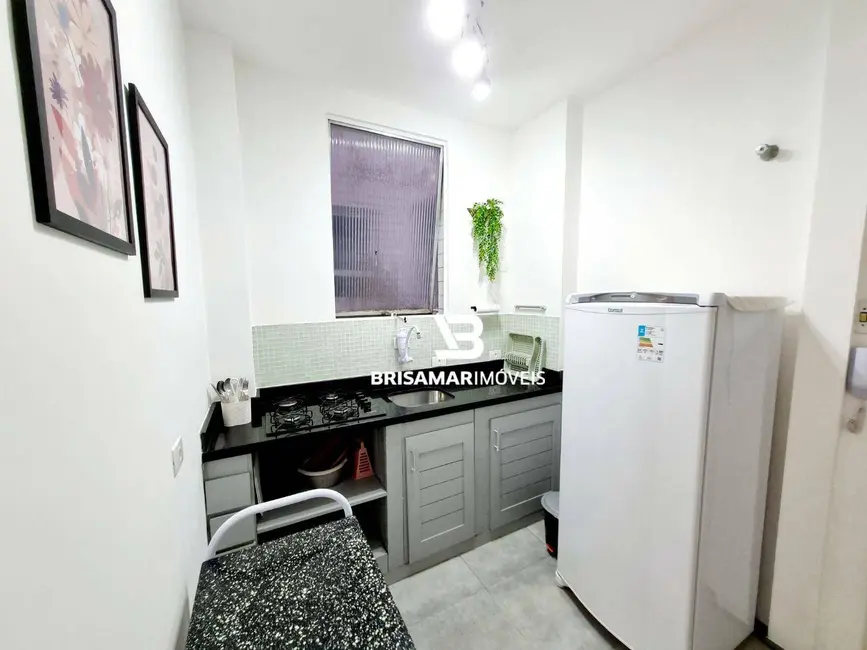 Kitnet com 1 quarto para alugar, 27m2 em Barra Funda, Guaruja - SP - imagem 9 Foto 9 de Kitnet com 1 quarto para alugar, 27m2 em Barra Funda, Guaruja - SP
