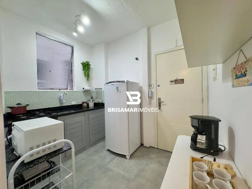 Kitnet com 1 quarto à venda, 27m2 em Barra Funda, Guaruja - SP - imagem 4 Foto 4 de Kitnet com 1 quarto à venda, 27m2 em Barra Funda, Guaruja - SP