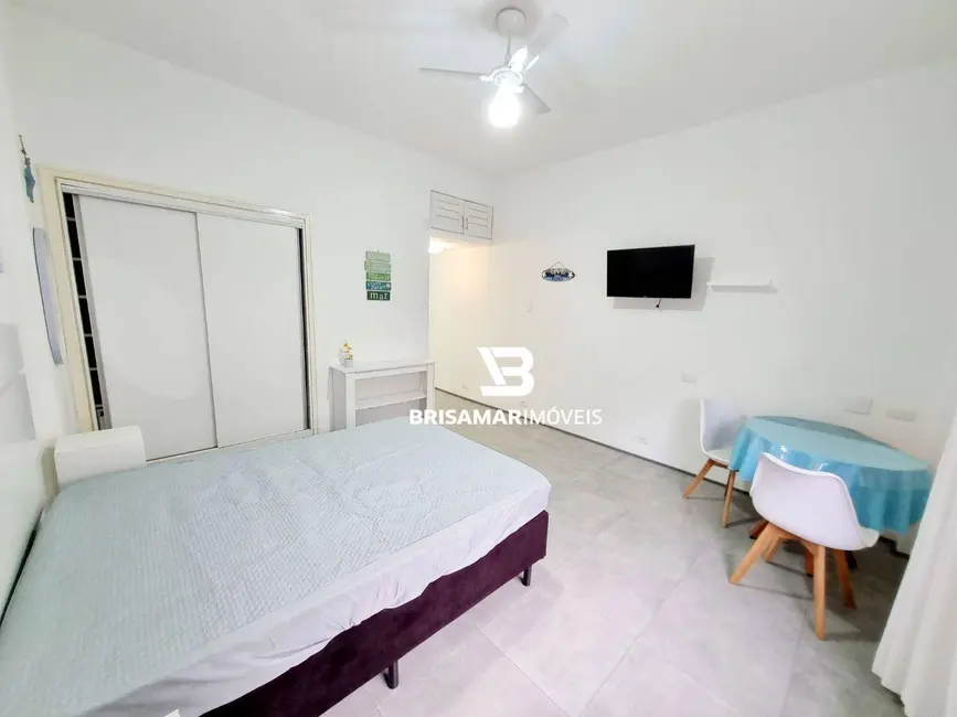 Kitnet com 1 quarto para alugar, 27m2 em Barra Funda, Guaruja - SP - imagem 3 Foto 3 de Kitnet com 1 quarto para alugar, 27m2 em Barra Funda, Guaruja - SP