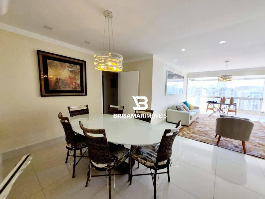 Foto 3 de Apartamento com 4 quartos para alugar, 130m2 em Guaruja - SP