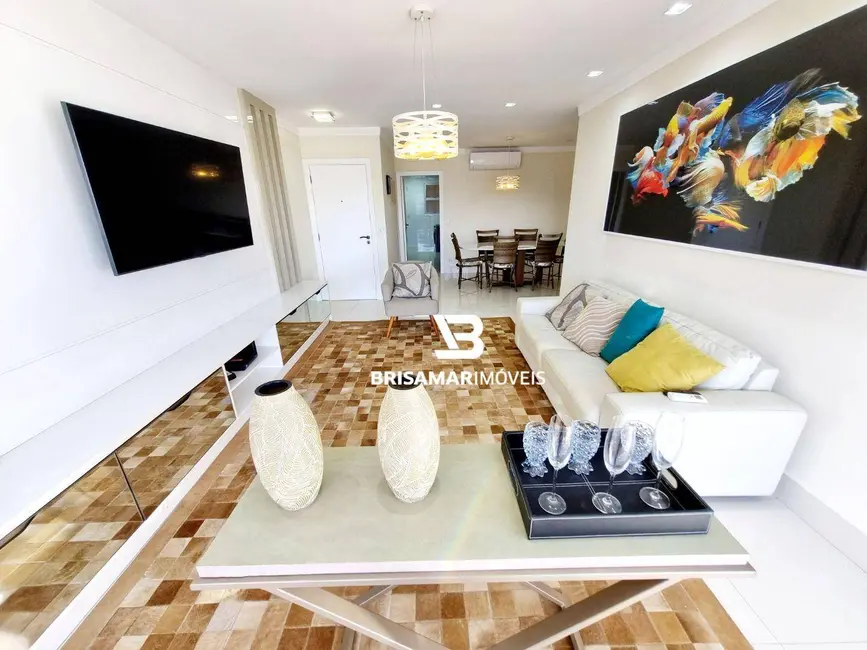 Foto 6 de Apartamento com 4 quartos para alugar, 130m2 em Guaruja - SP