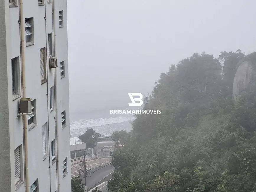 Apartamento com 2 quartos para alugar, 127m2 em Barra Funda, Guaruja - SP - imagem 5 Foto 5 de Apartamento com 2 quartos para alugar, 127m2 em Barra Funda, Guaruja - SP