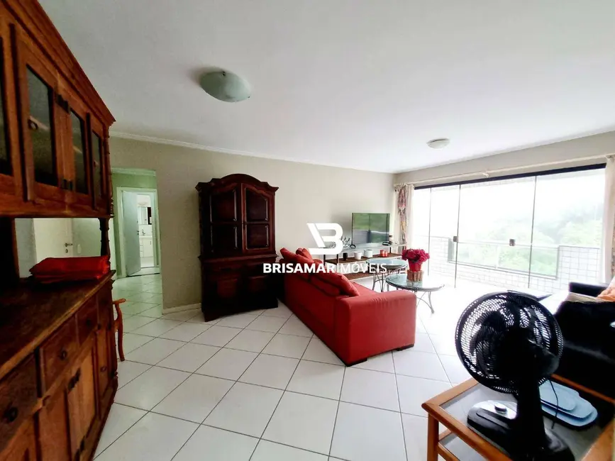 Apartamento com 2 quartos para alugar, 127m2 em Barra Funda, Guaruja - SP - imagem 3 Foto 3 de Apartamento com 2 quartos para alugar, 127m2 em Barra Funda, Guaruja - SP