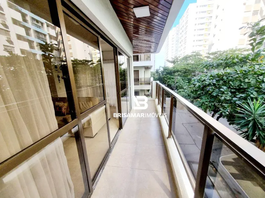 Apartamento com 3 quartos à venda, 176m2 em Barra Funda, Guaruja - SP - imagem 9 Foto 9 de Apartamento com 3 quartos à venda, 176m2 em Barra Funda, Guaruja - SP