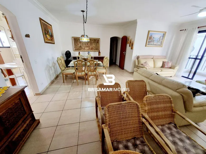 Apartamento com 3 quartos à venda, 252m2 em Guaruja - SP - imagem 3 Foto 3 de Apartamento com 3 quartos à venda, 252m2 em Guaruja - SP